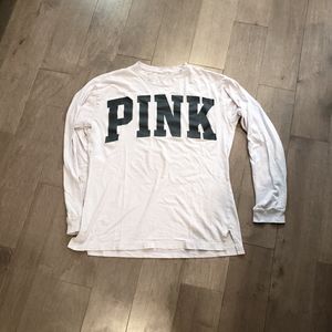🌷Pink Victoria's Secret long sleeve teeshirt